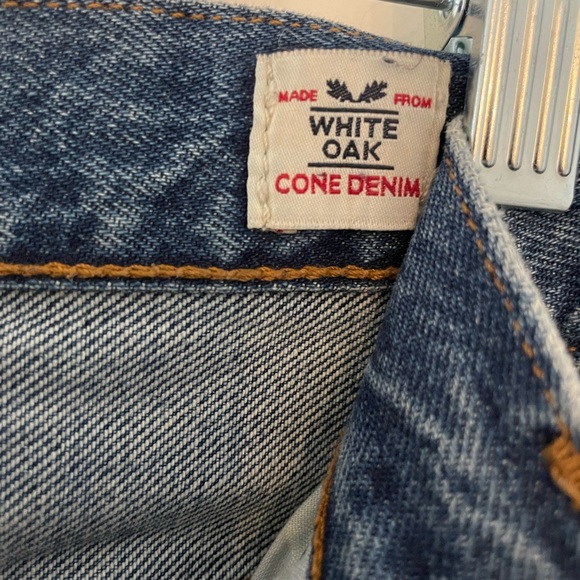 Levi’s Straight Leg, High-waisted Mom Jeans - Picture 3 of 6